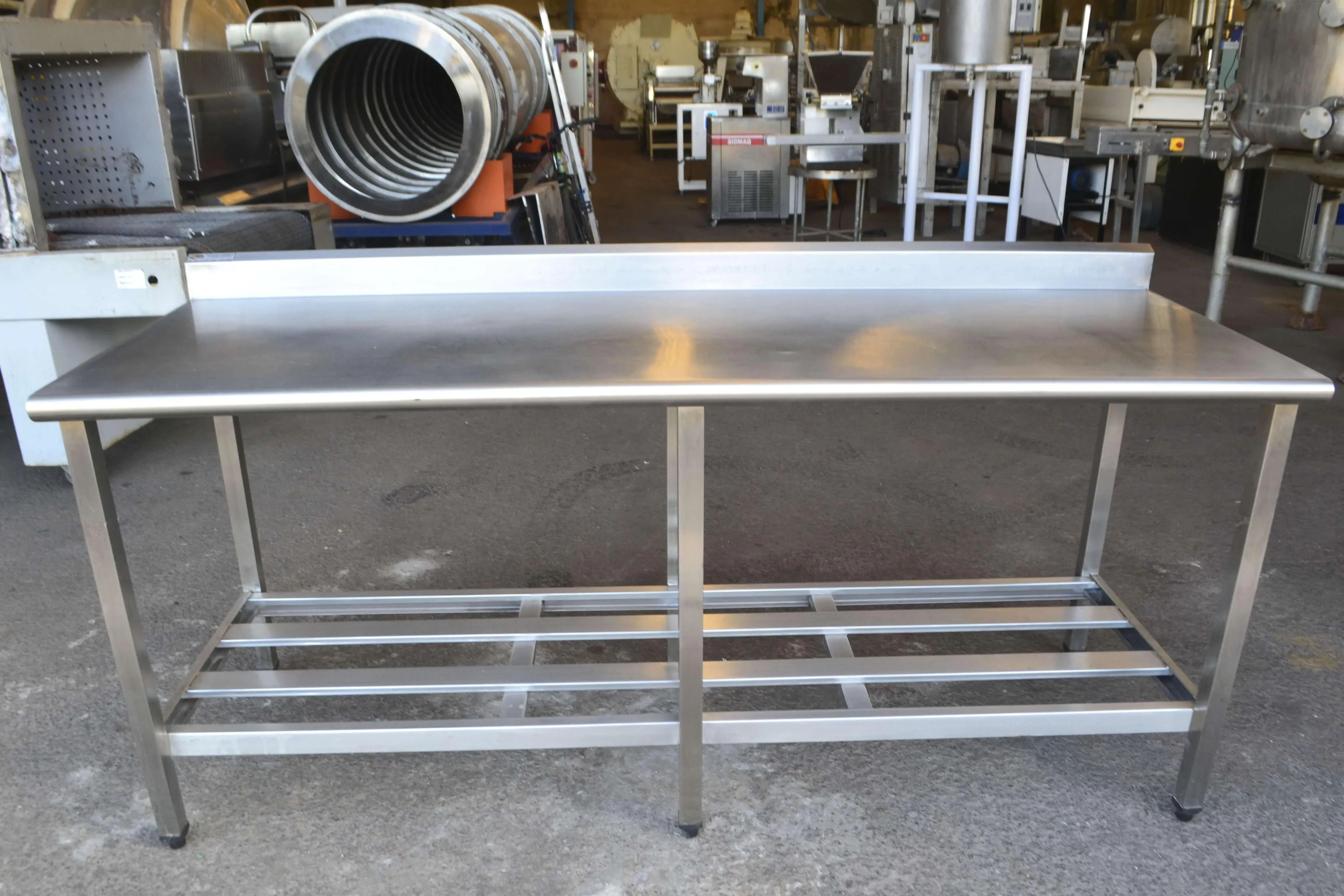 mesa-inox-com-espelho-e-prat-inferior-euro-forma