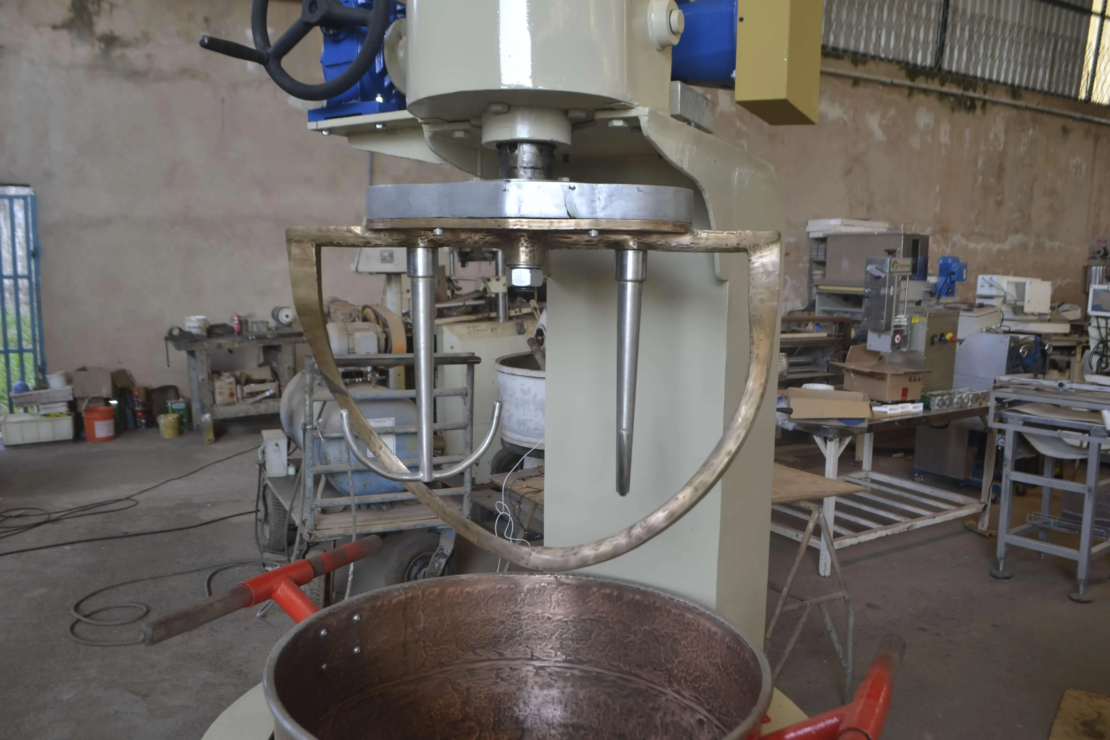 tacho-de-cobre-a-gas-para-crocantes-capacidade-100-l-marca-incapi