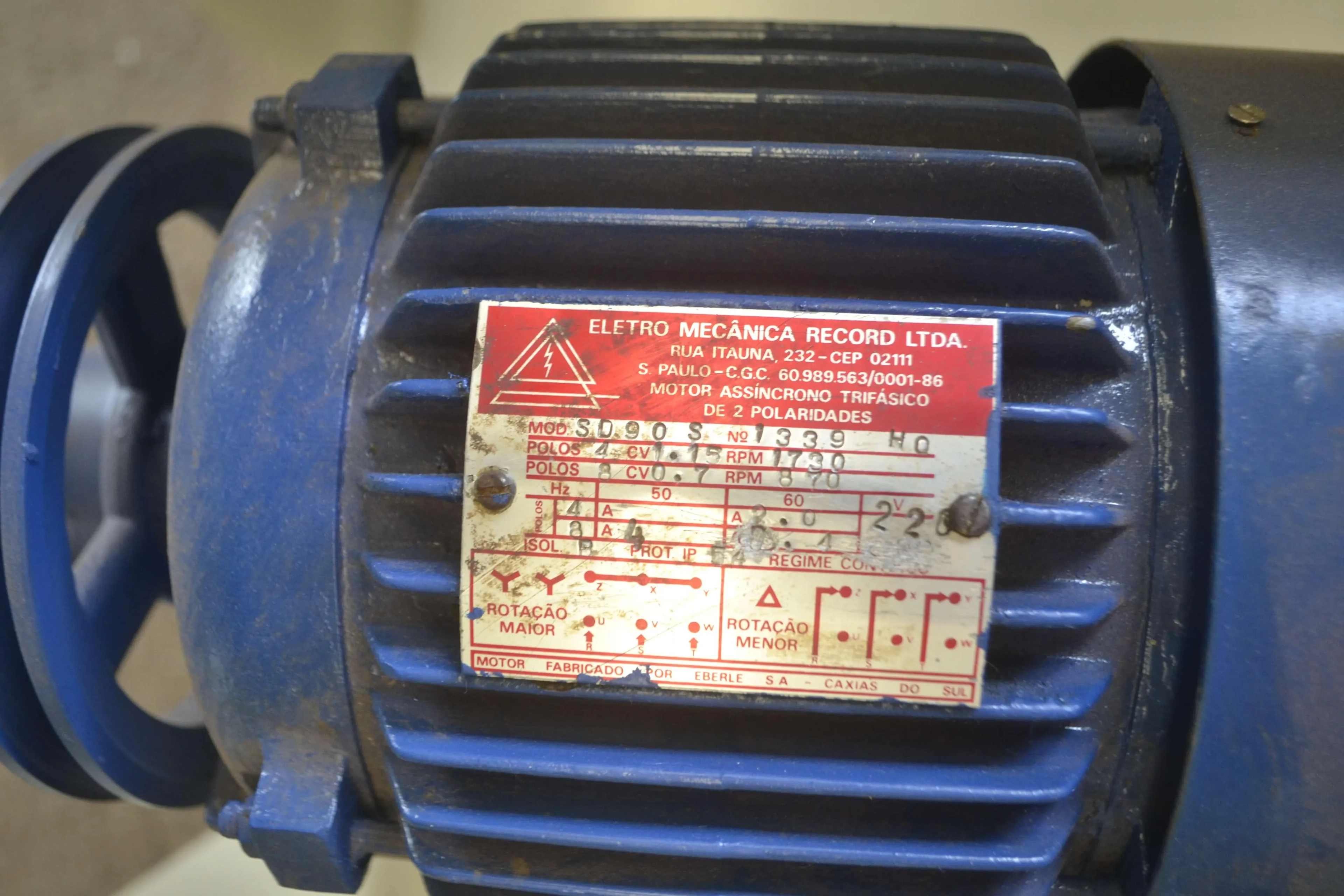 centrifuga-de-ovos-de-chocolates-20-livros