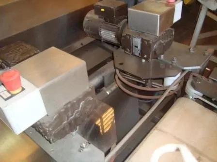 separador-calibrador-e-alinhador-de-biscoitos-marca-haas