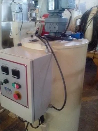 tanque-para-chocolate-de-120-kg-marca-rotia