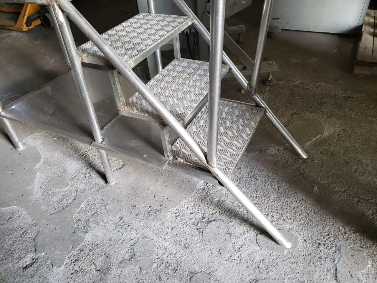 escada-Industrial-plataforma