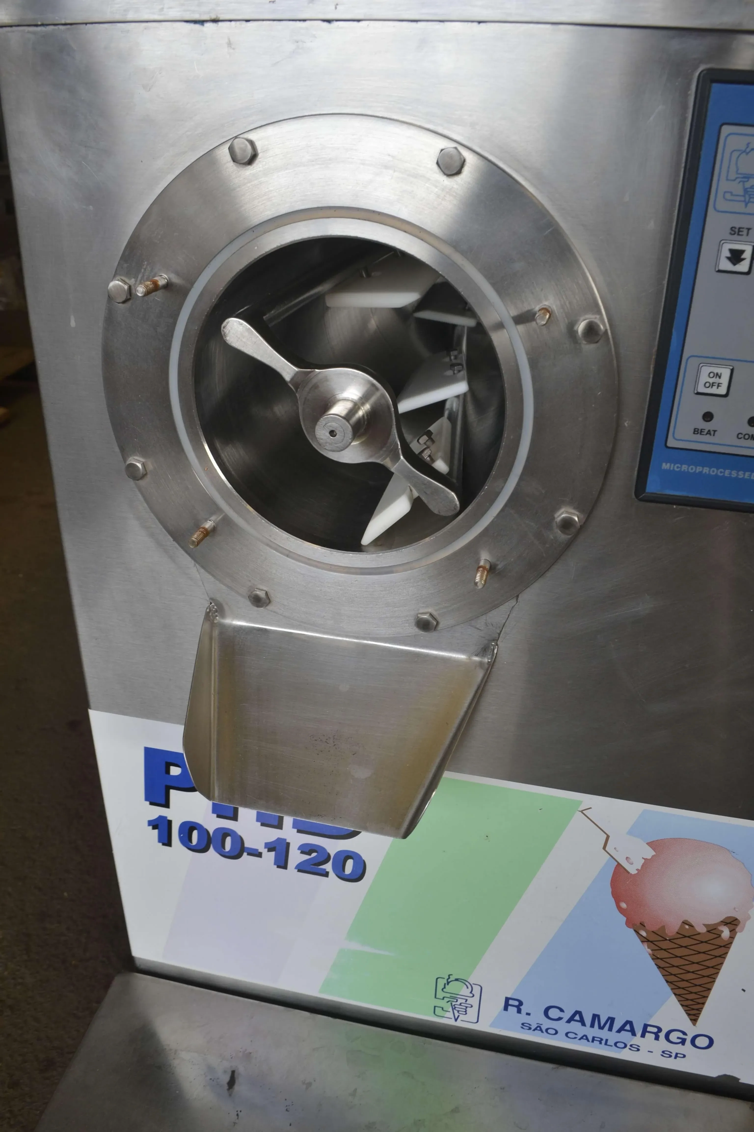 produtora-de-sorvetes-phd-100-120-marca-r-camargo