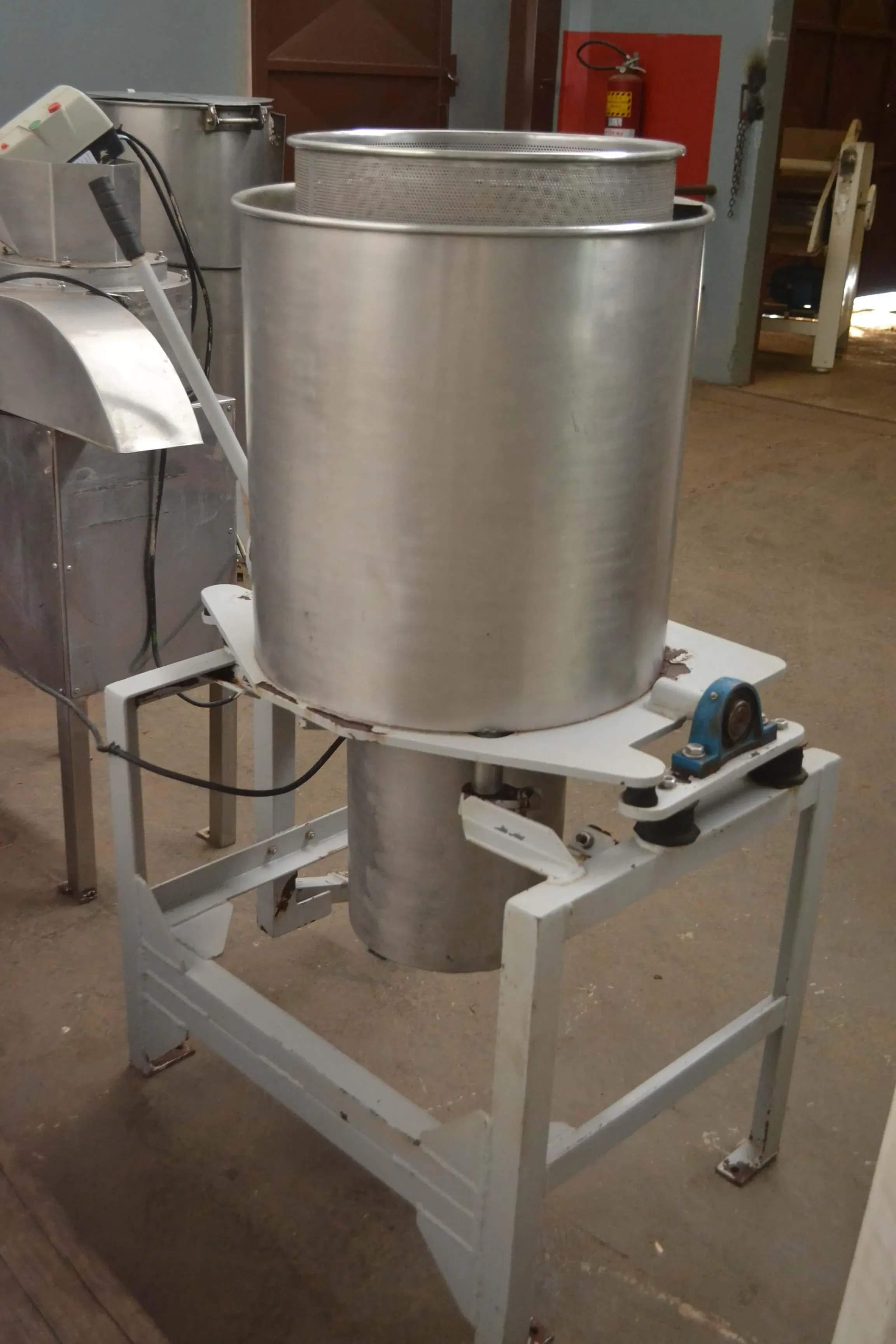 centrifuga-de-legumes-capacidade-500-kg-h-marca-sidtec