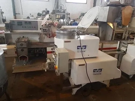 compactadeira-com-masseira-marca-toshiro