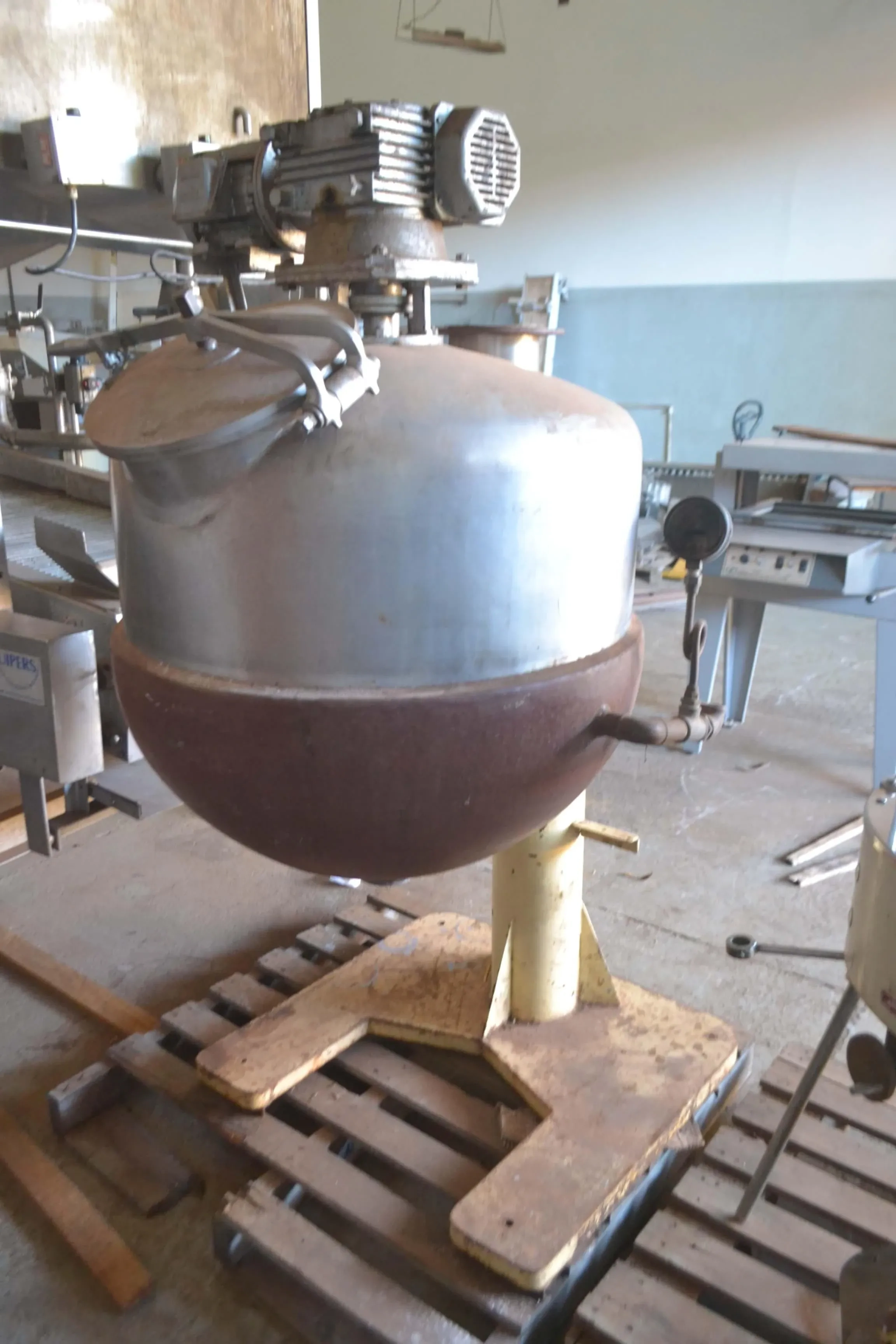 tacho-bola-a-vapor-capacidade-300-l-marca-incal-1