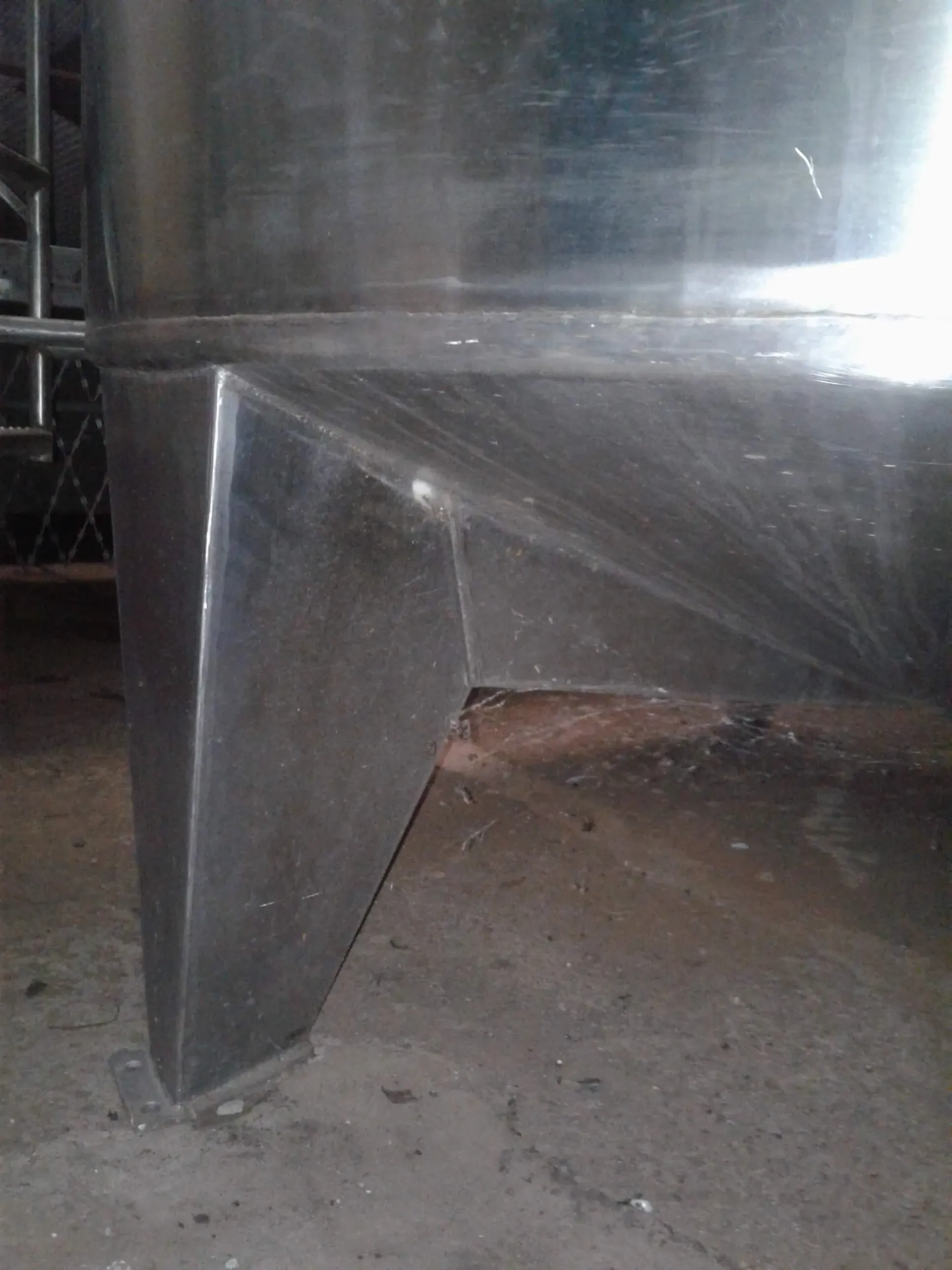 tanque-reservatorio-em-inox-7-mil-litros