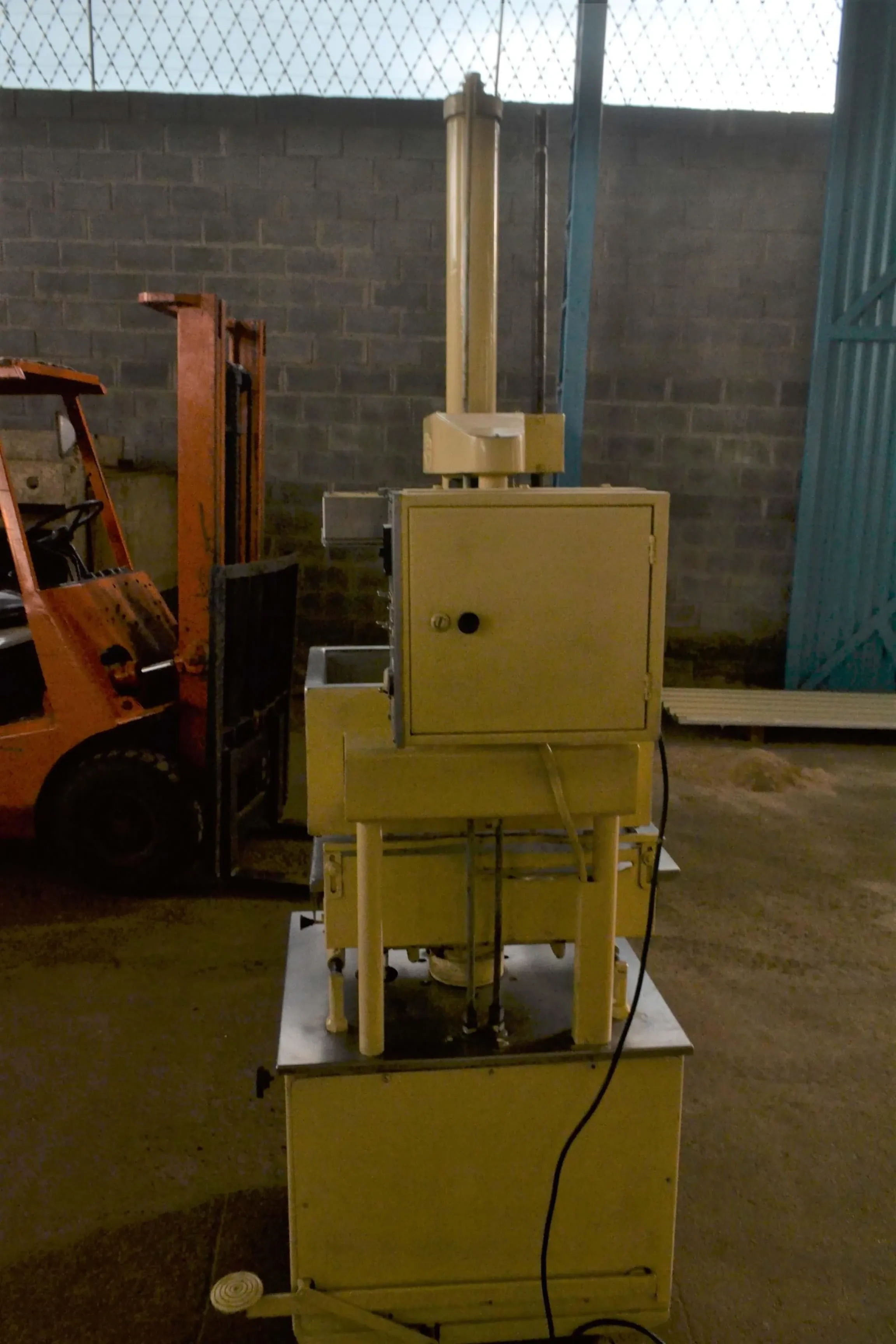 pingadeira-de-polvilho-suspiro-amantegados-e-outros-marca-hypo