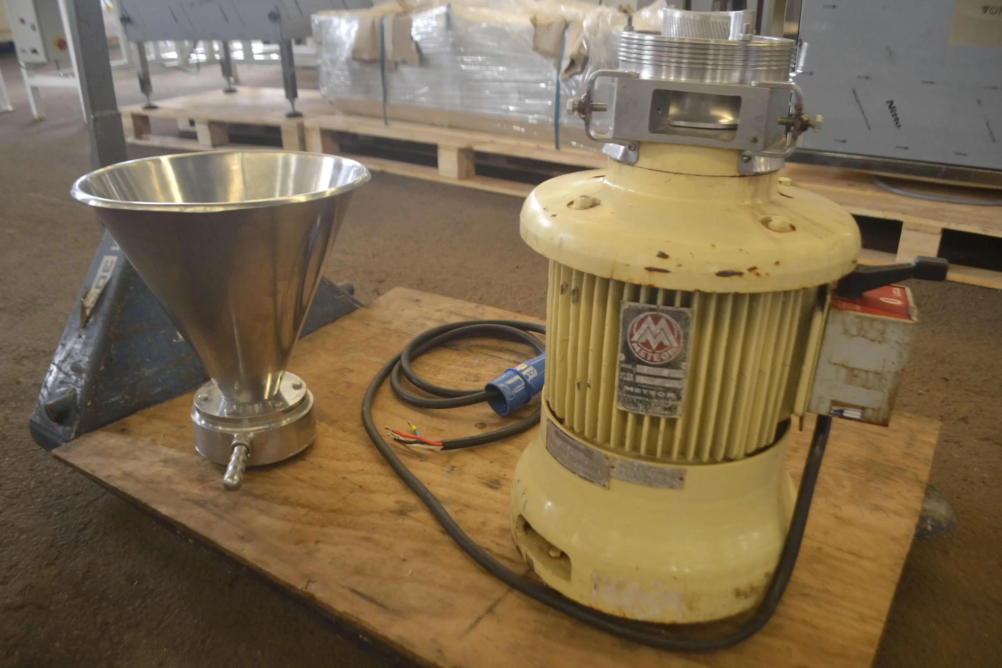 moinho-coloidal-meteor-rex-ii