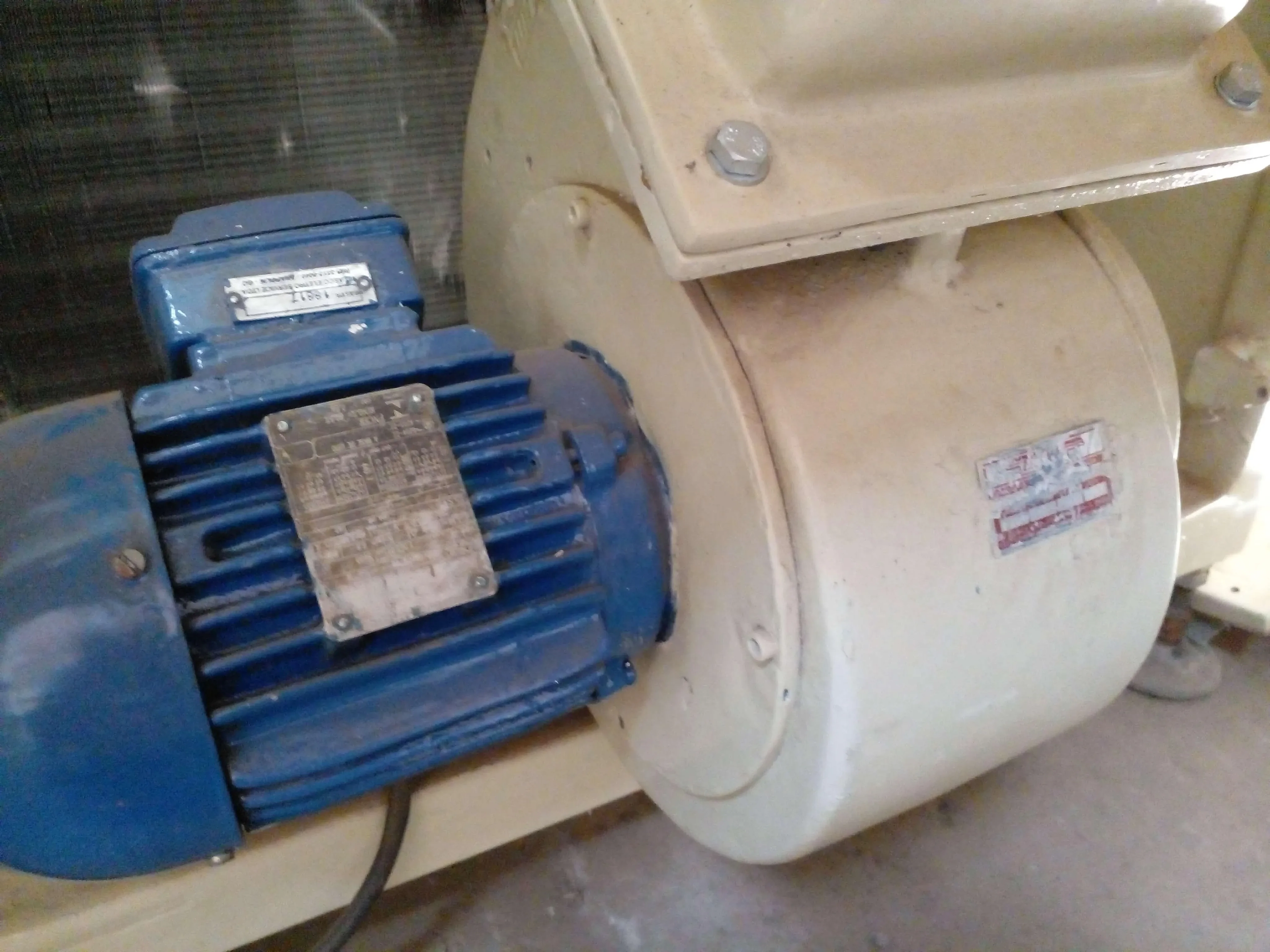 tunel-de-resfriamento-para-chocolates-marca-hebleimar