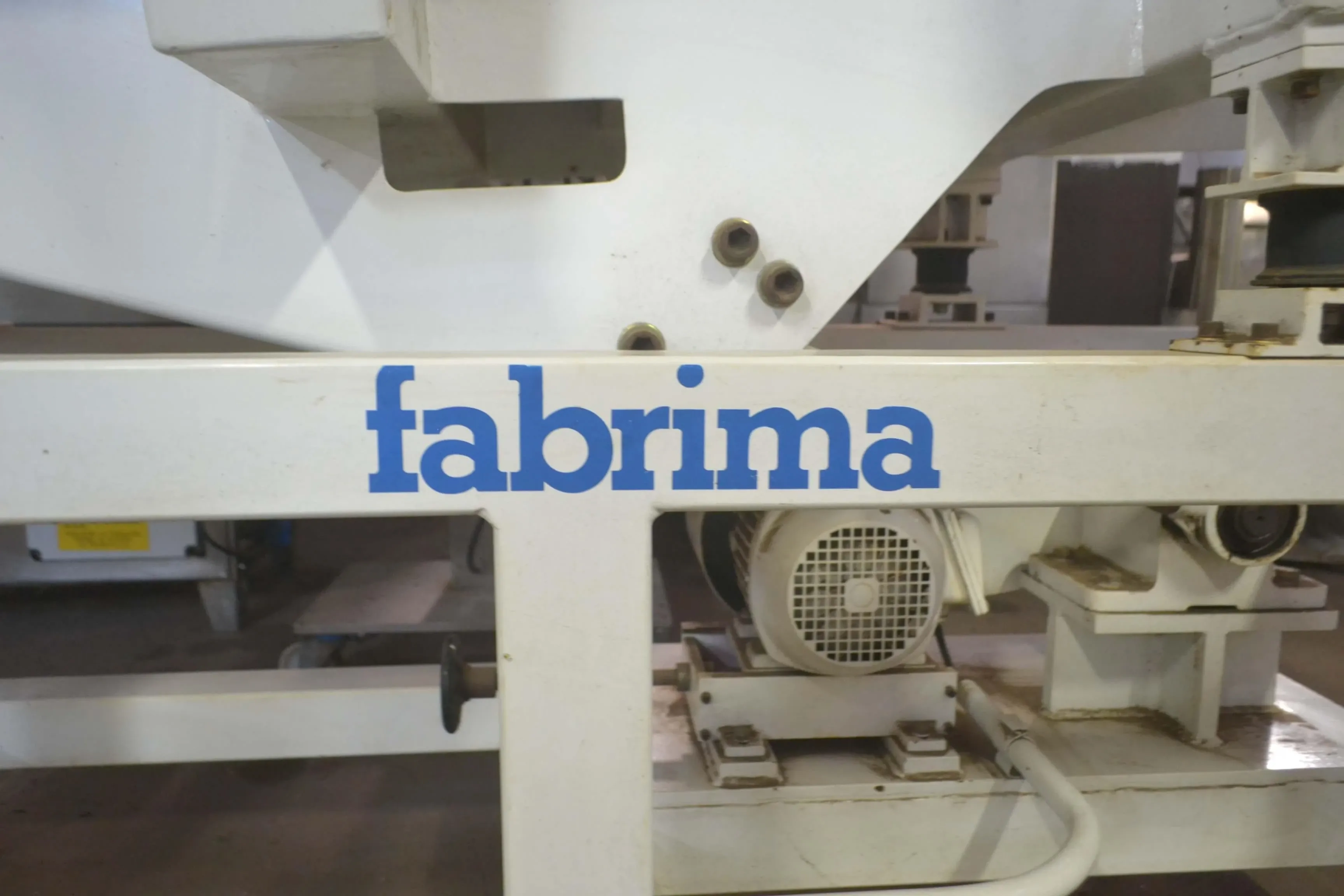 calhas-vibratorias-para-maquinas-de-embalagens