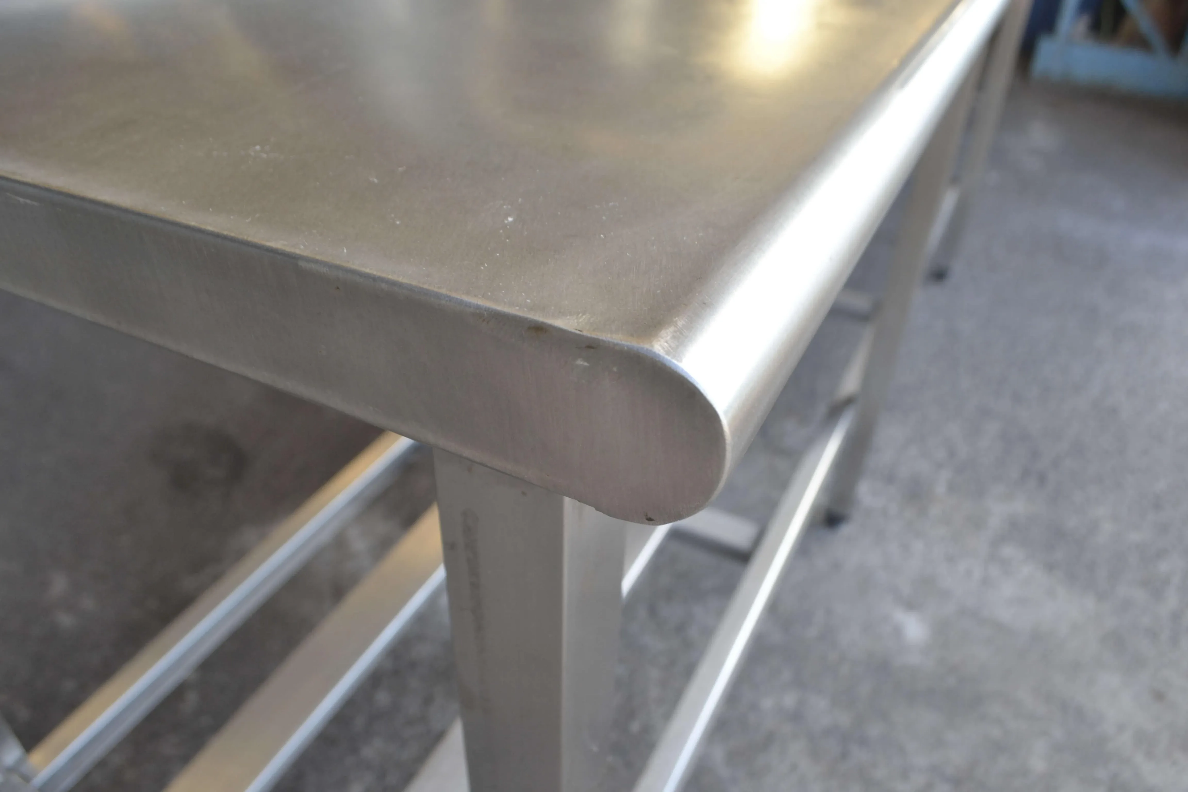 mesa-inox-com-espelho-e-prat-inferior-euro-forma