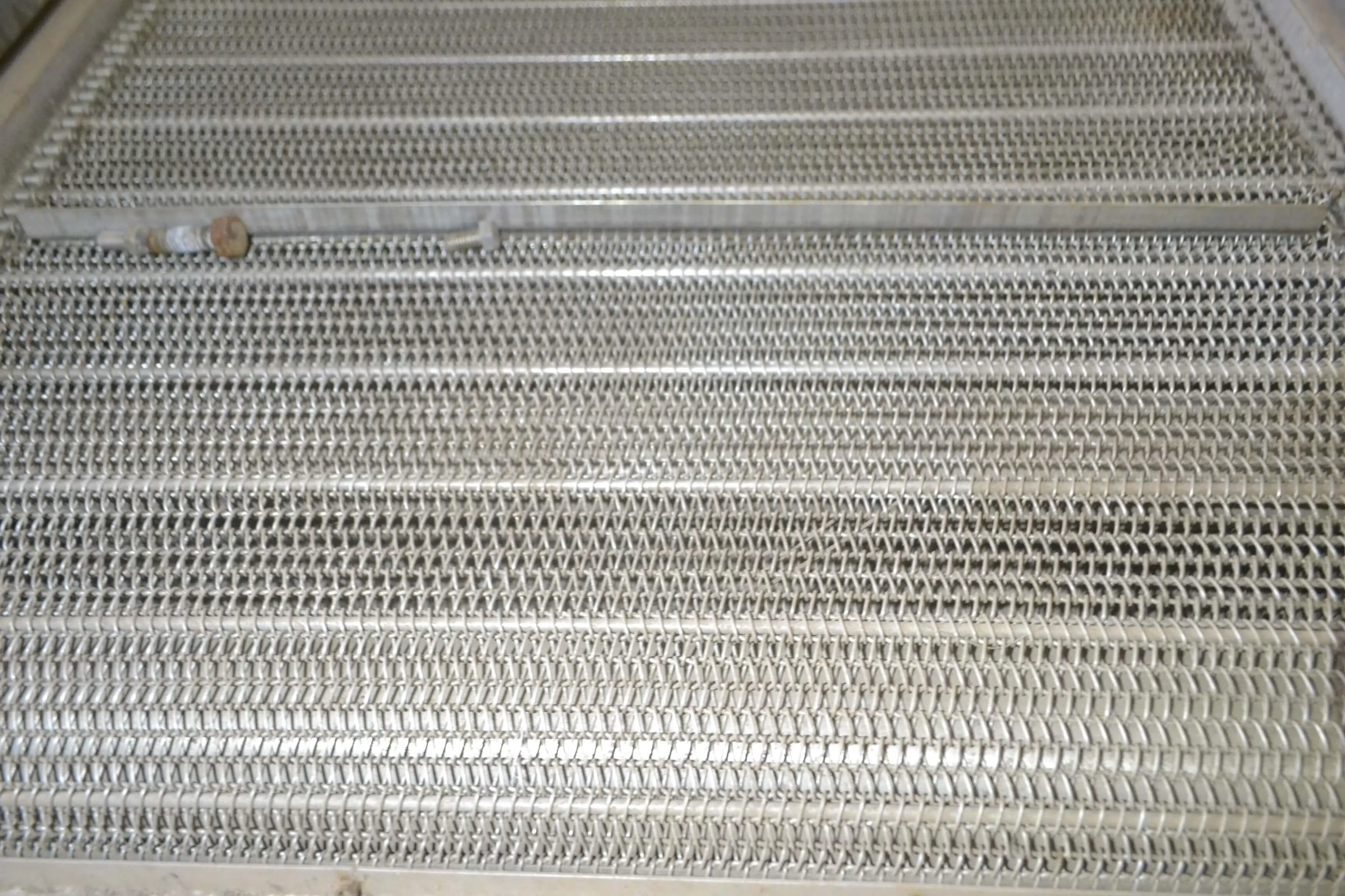 esteira-transportadora-em-inox-750-x-2800-mm