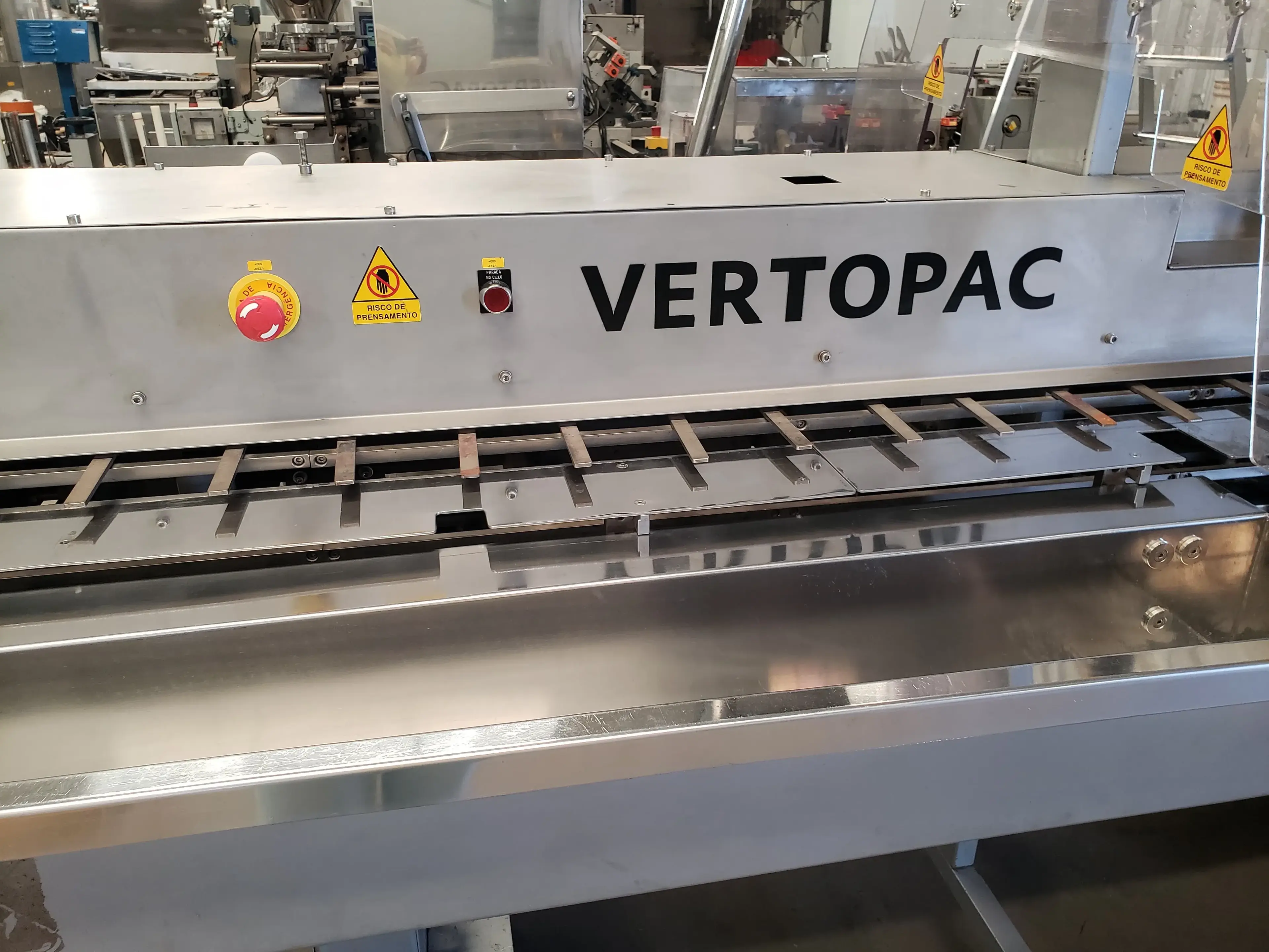 ENCARTUCHADEIRA VERTICAL CONTÍNUA MARCA FABRIMA