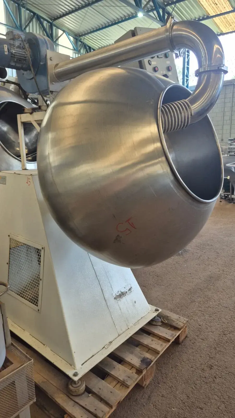 drageadeira-lisae-aproximada-300-litros