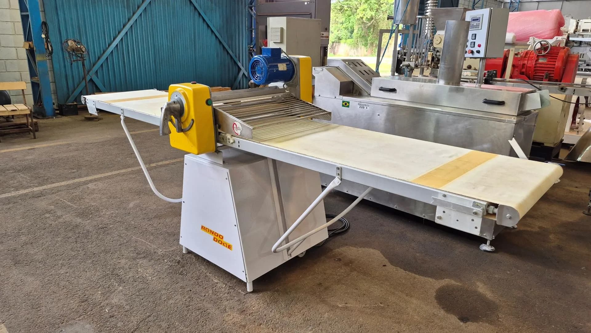 Laminadora de Massas Marca Rondo Doge