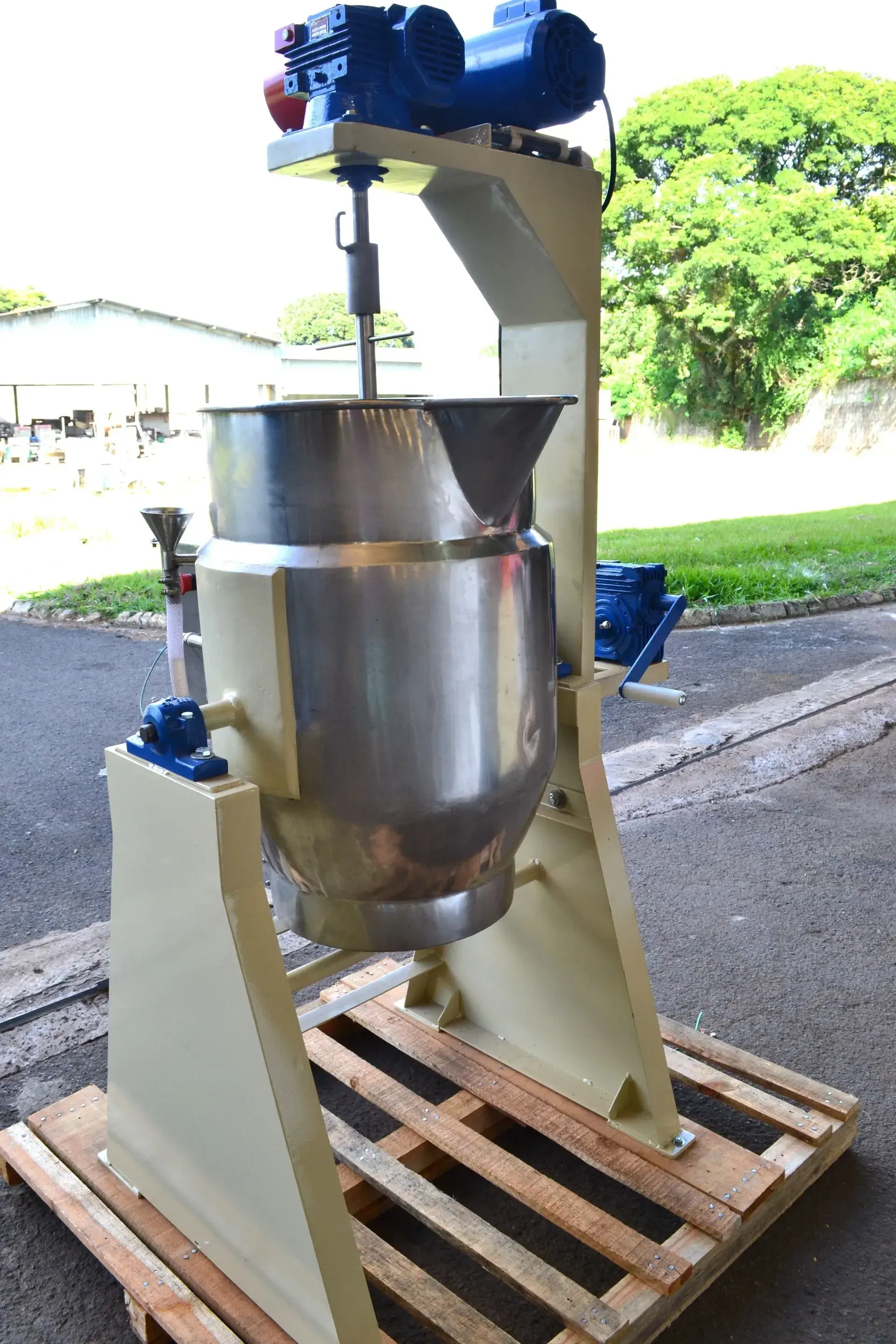 TACHO COZINHADOR ENCAMISADO EM AÇO INOX CAPACIDADE 100 LITROS MARCA ALWIS
