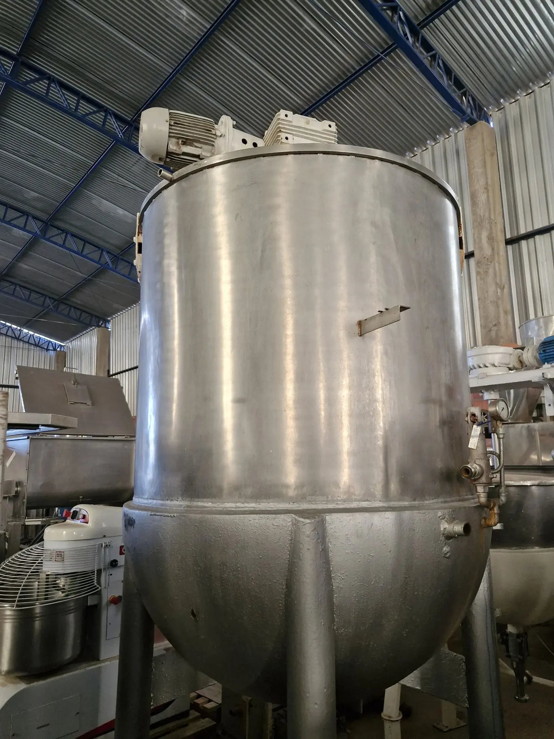 TACHO COZINHADOR EM INOX ENCAMISADO CAPACIDADE 2000 LITROS