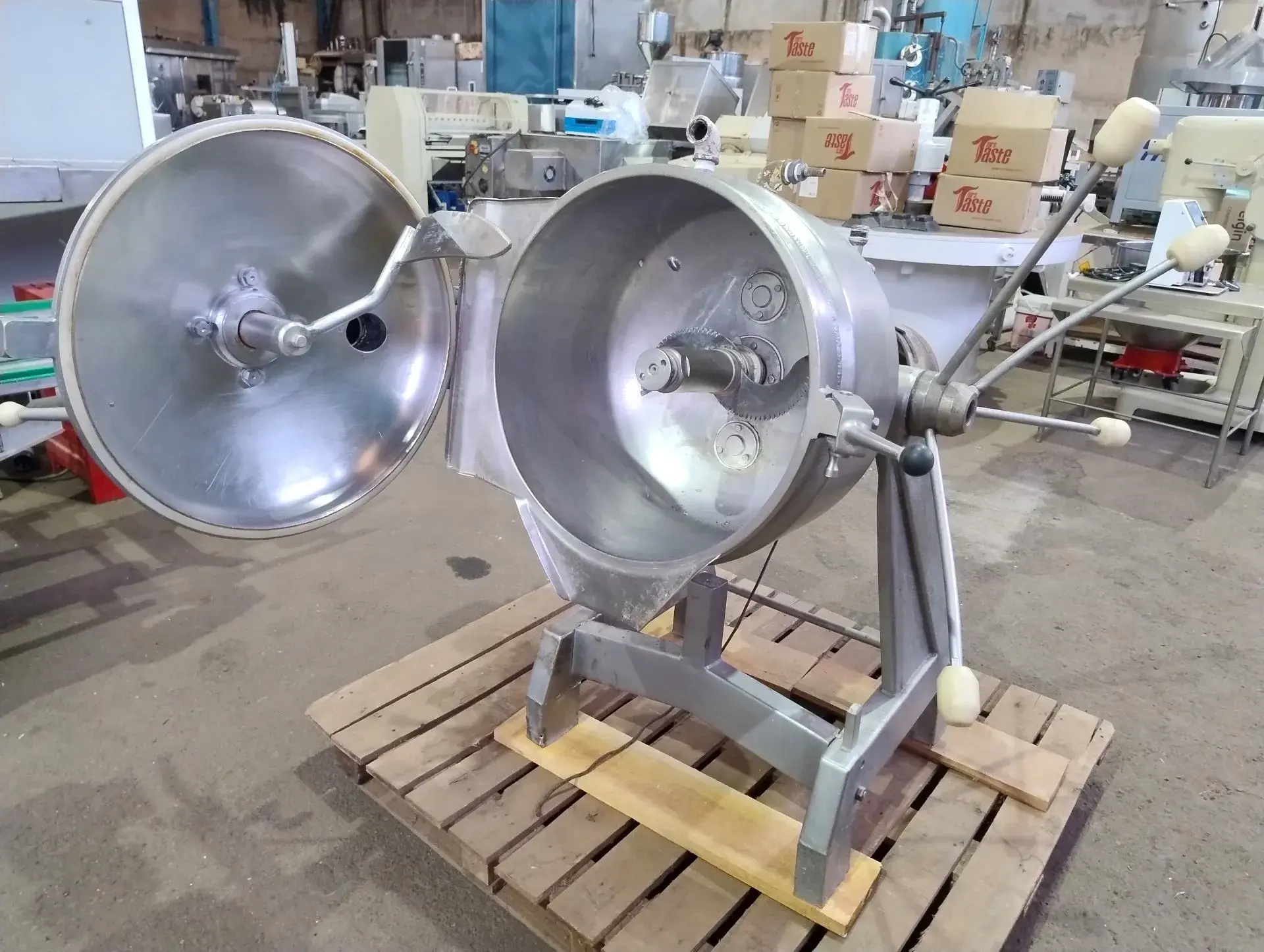 PROCESSADOR HOMOGENEIZADOR UNIVERSAL DE ALIMENTOS CAPACIDADE 80 LITROS
