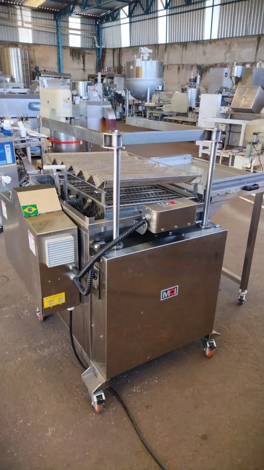 FRITADOR FRITADEIRA EM AÇO INOX PARA DOCES DONUTS E SONHOS MARCA MCI