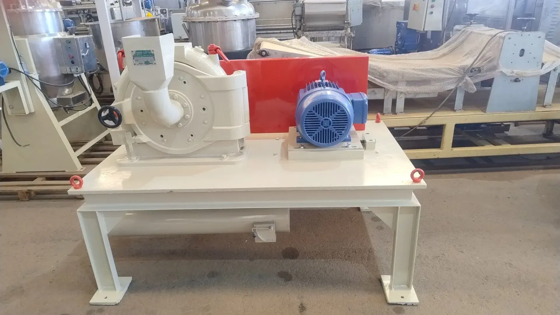MOINHO UNIVERSAL ROTOR DE PINOS 300 KG/HORA MARCA NETZSCH
