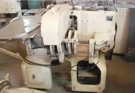 embaladora-de-doces-marca-otto-haensel-modelo-hnk