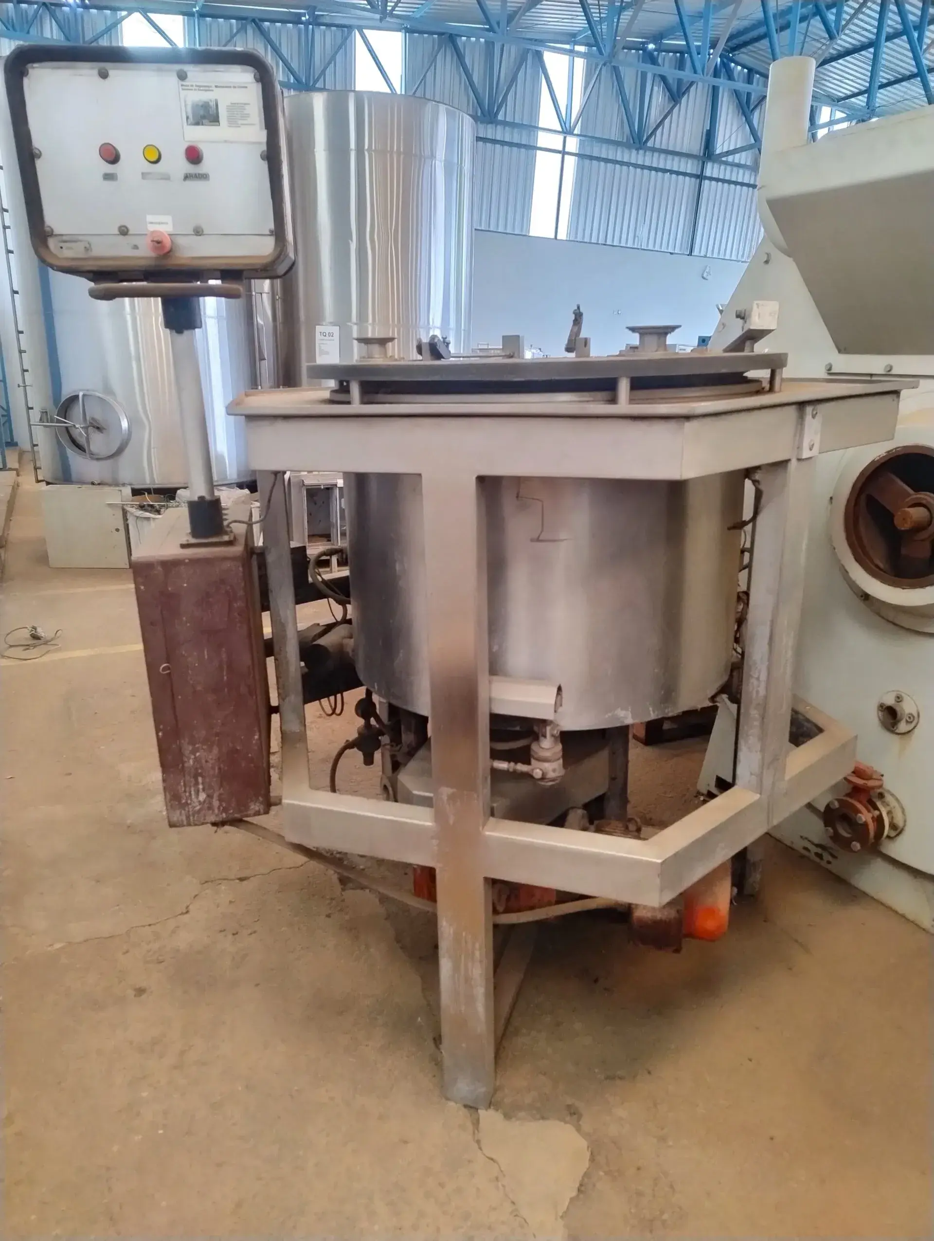 tanque-misturad-indust-cremes-espessos-400-litros