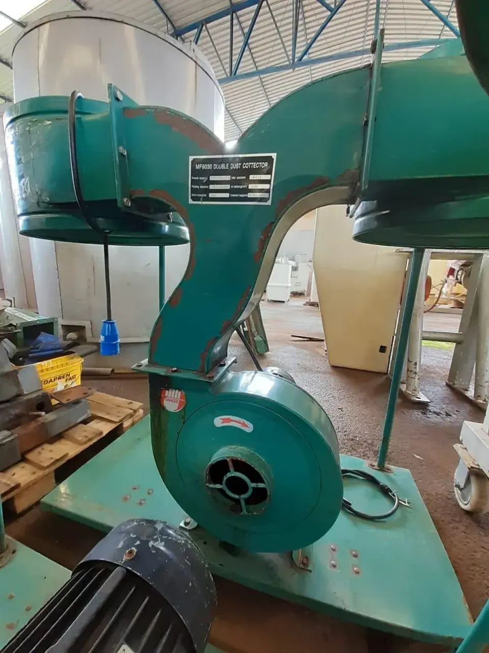 COLETOR DE PÓ PARA LINHA DE PRODUÇÃO COM 2 ENTRADAS