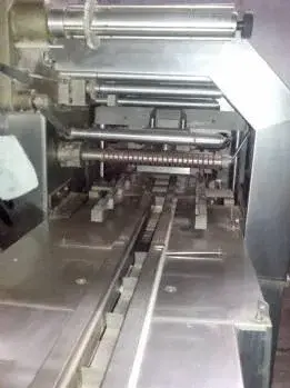 TERMOFORMADORA PARA BANDEJAS PLÁSTICAS ILPRA
