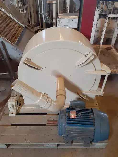 MOINHO DE MARTELOS CAPACIDADE 800/H KG MARCA TIGRE