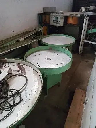 mesas-rotativas-com-tampos-em-aluminio