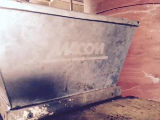 EXTRUSORA DE CHICLETES MARCA MAICON MARAS