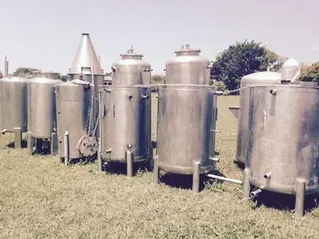 TANQUES RESERVATÓRIOS DE DIVERSAS CAPACIDADES