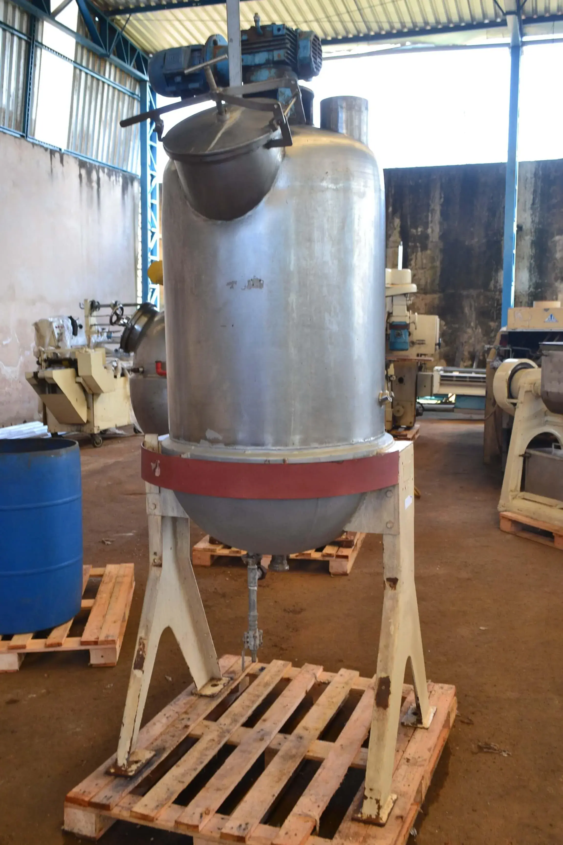 TACHO BOLA CAPACIDADE 200 LITROS