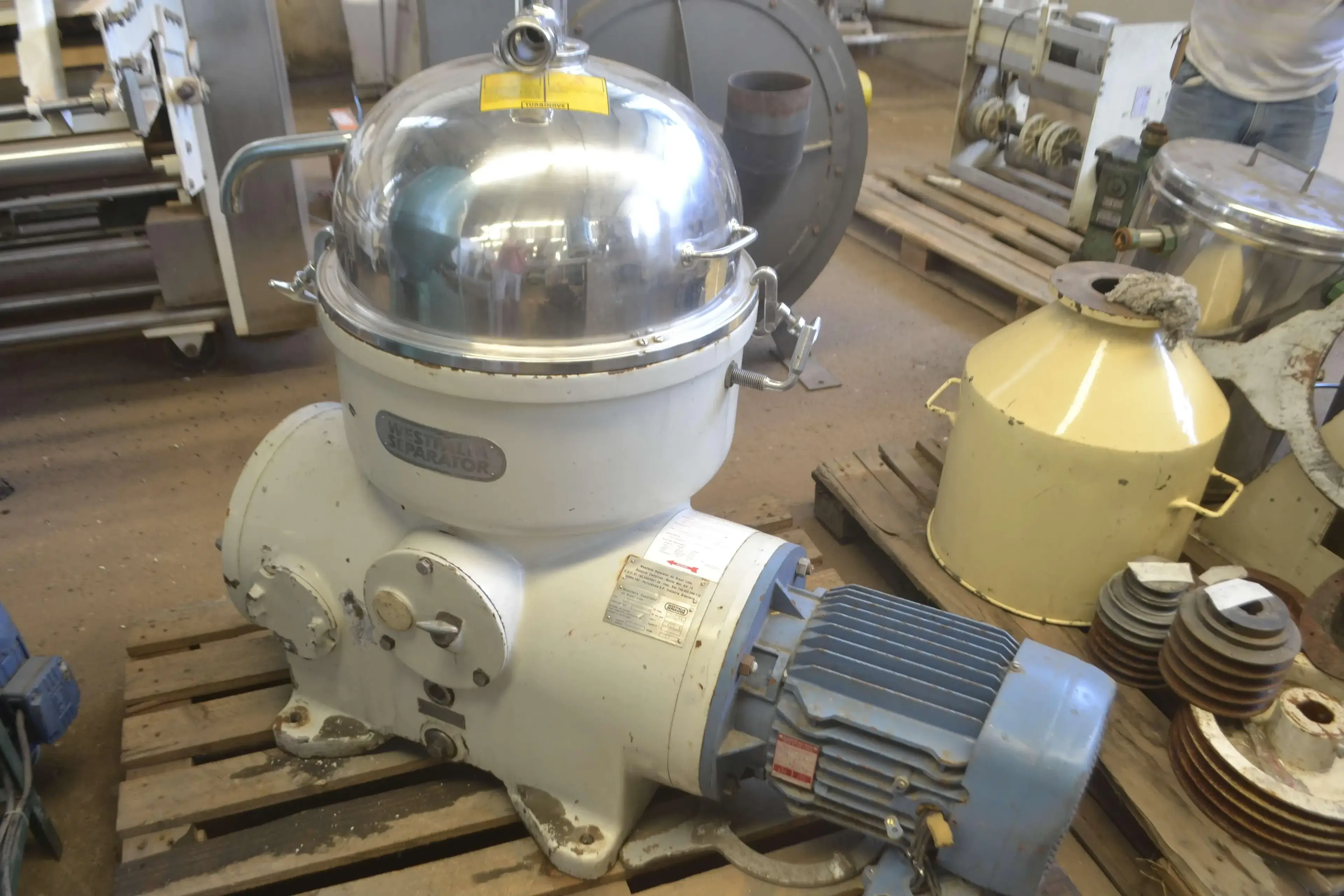 CENTRÍFUGA SEPARADORA EM AÇO INOX MARCA WESTFALIA GEA