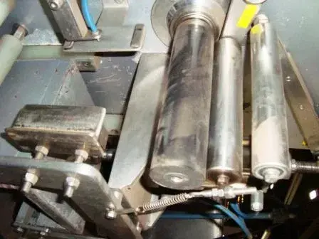 ENVASADORA ROTATIVA PARA PASTOSOS