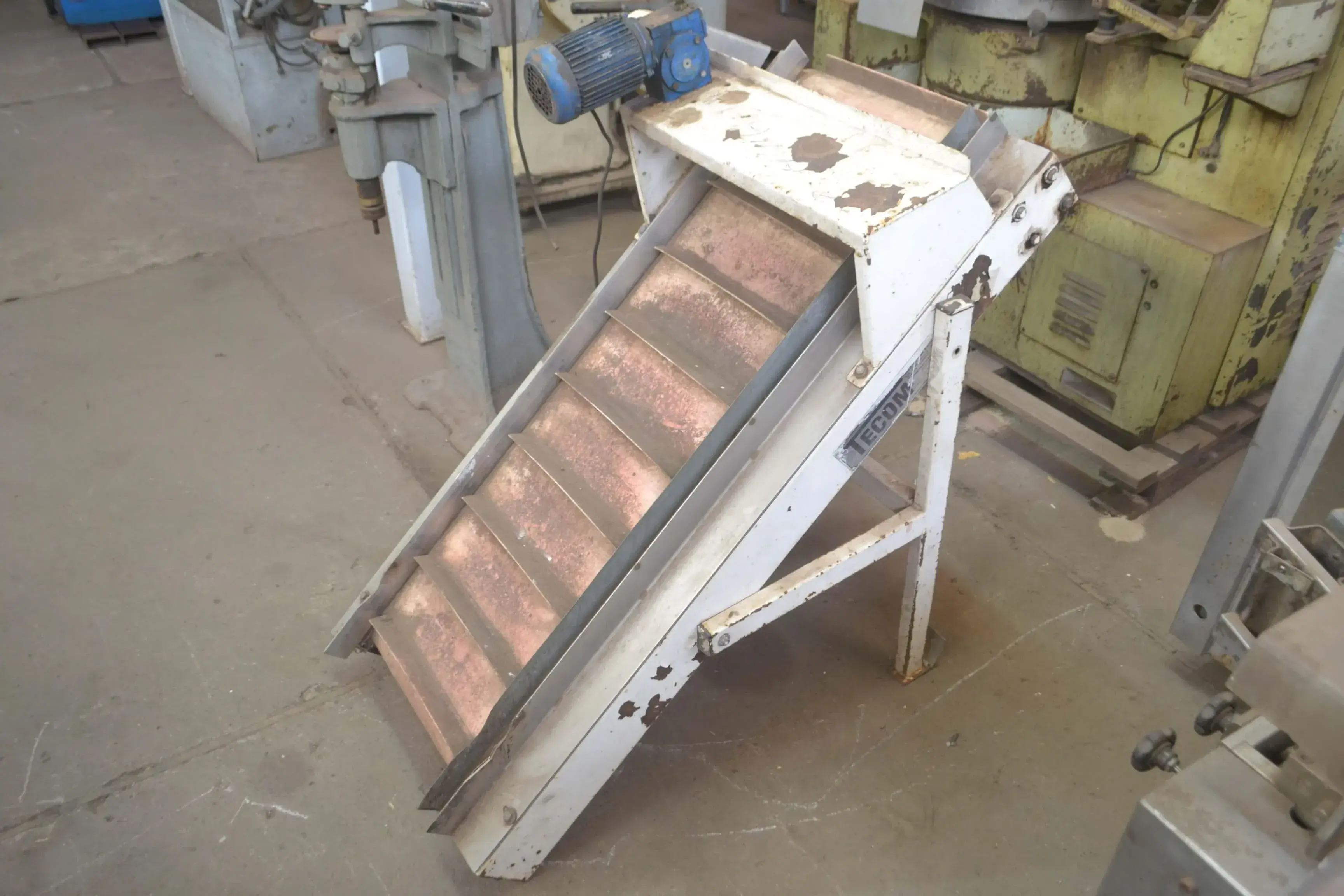 ESTEIRA ELEVATÓRIA 600 X 1500 MM MARCA TECOM