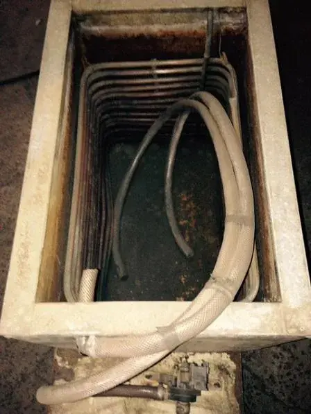 MESA COM SISTEMA DE RESFRIAMENTO