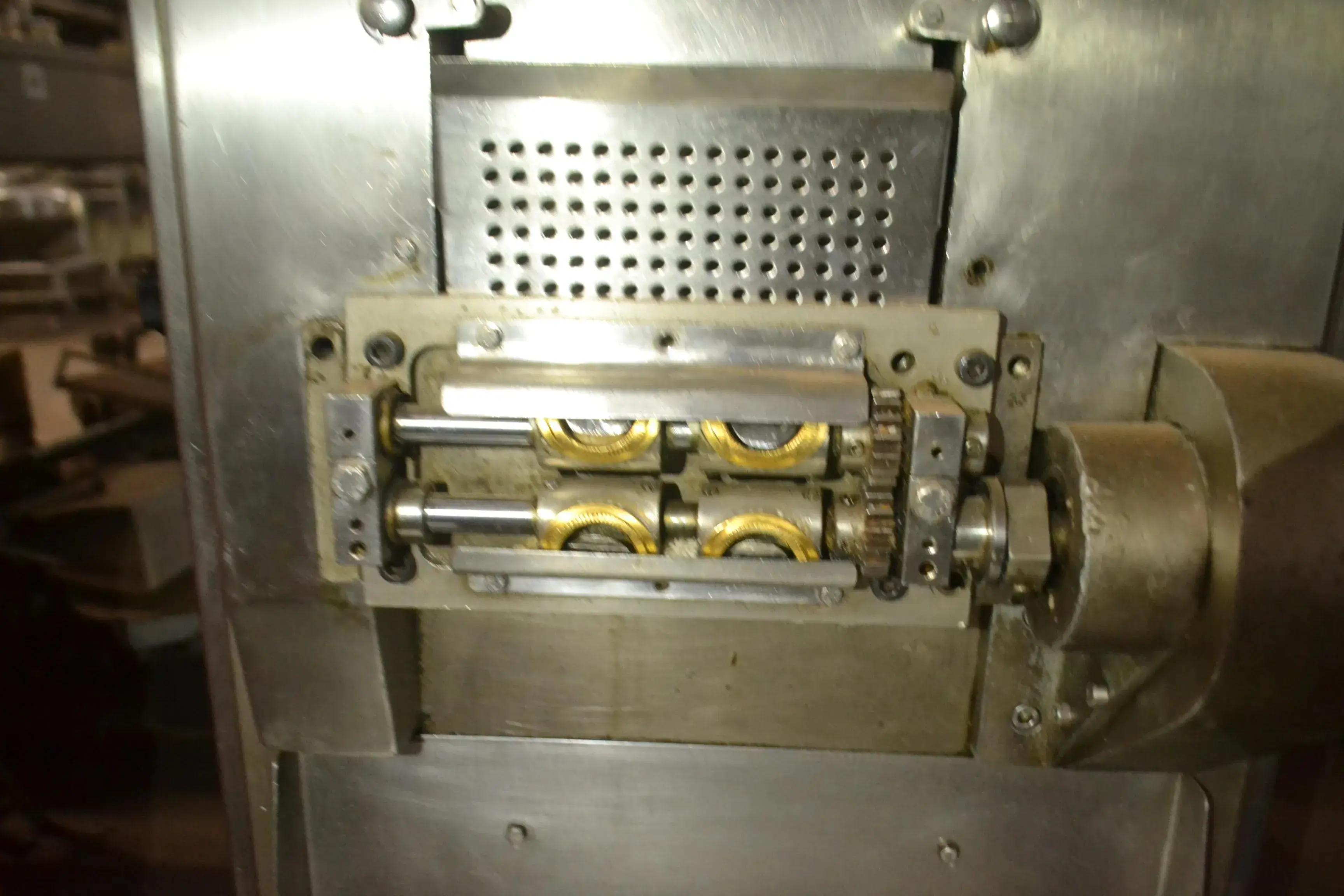 CAPELETEIRA E RAVIOLETEIRA 20 KG/H MARCA TORRESANI