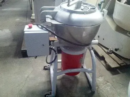 PROCESSADOR UNIVERSAL DE 40 LITROS