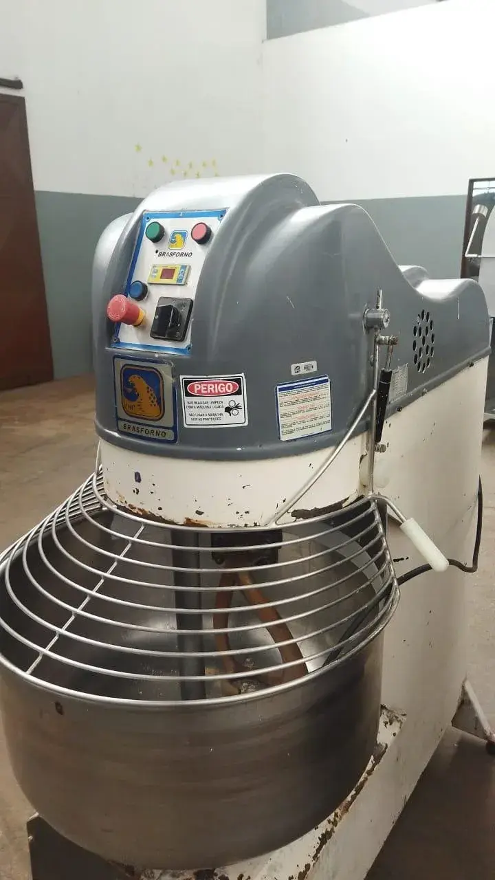 AMASSADEIRA TIPO GANCHO CAPACIDADE 50 LITROS MARCA BRASFORNO
