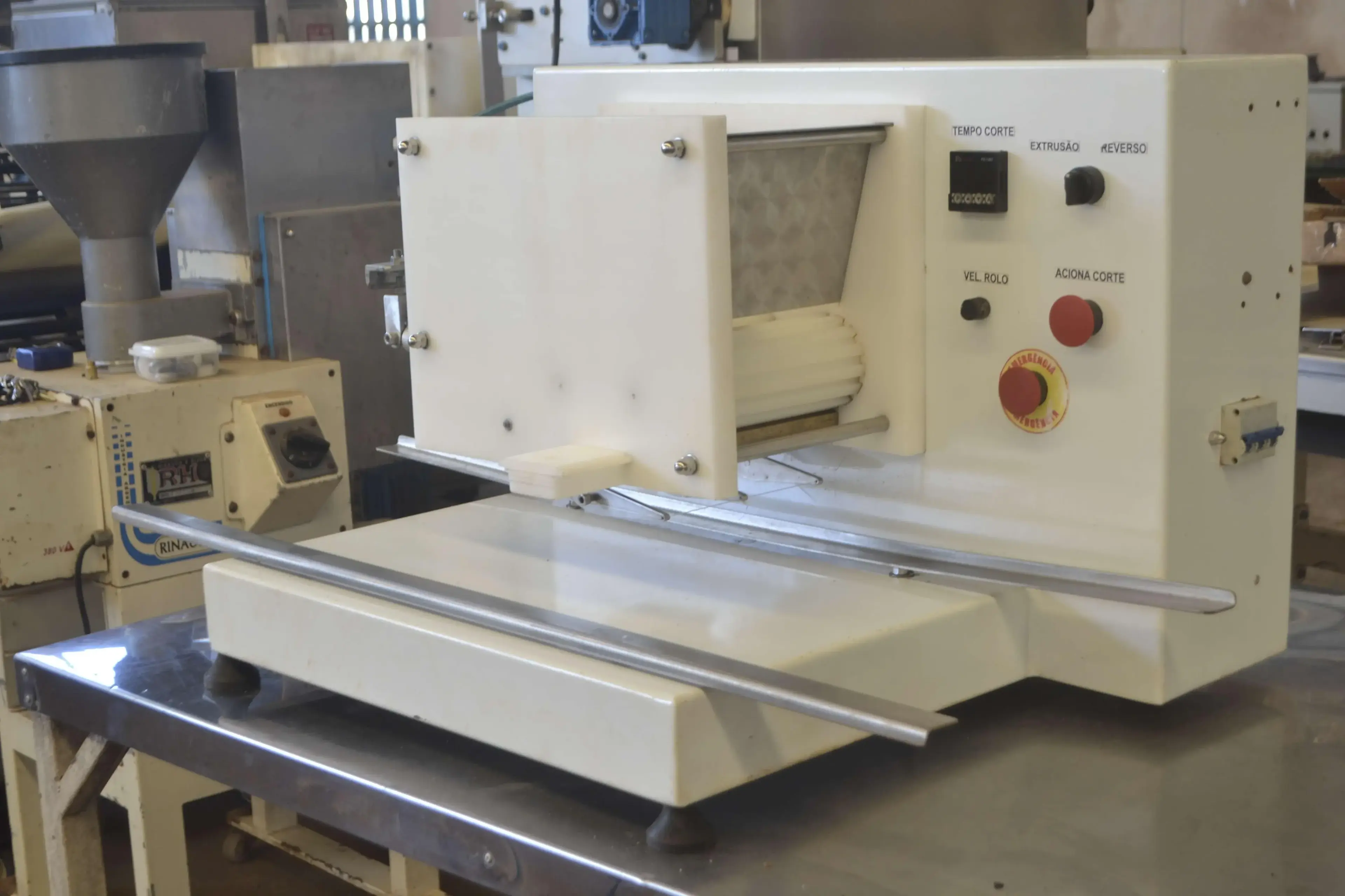 CORTE DE ARAME/ ROSETEIRA CAPACIDADE 60 KG/H MARCA WANDDER