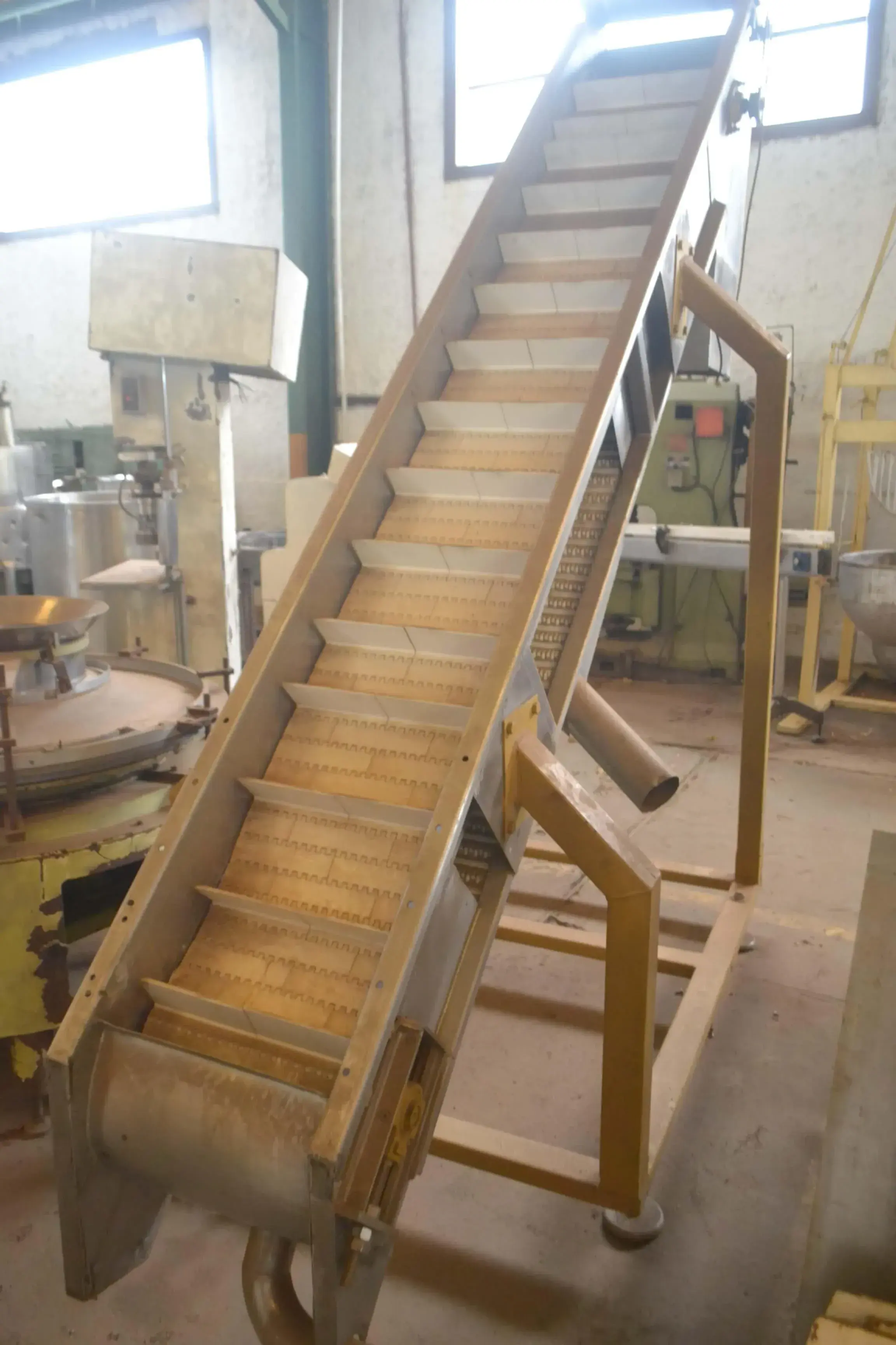 ESTEIRA ELEVATÓRIA 500 X 3000 MM