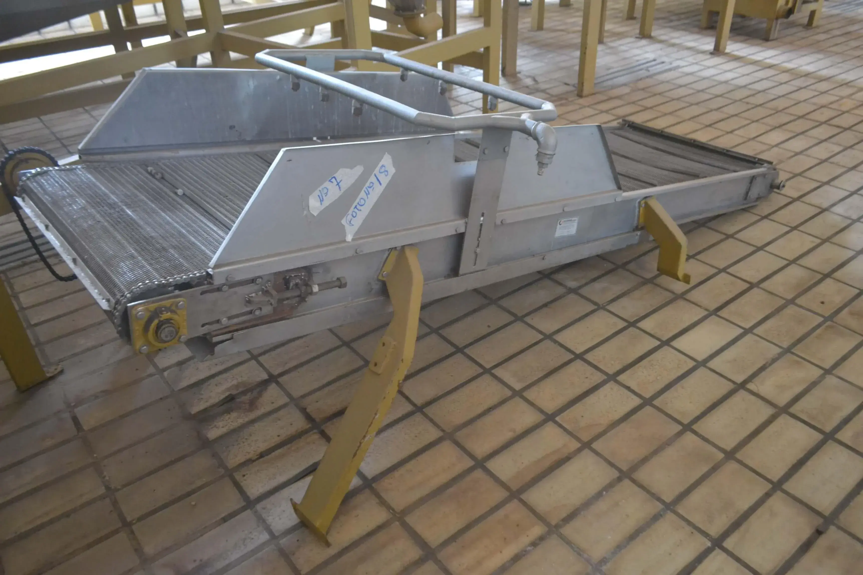 ESTEIRA TRANSPORTADORA EM INOX 750 X 2800 MM