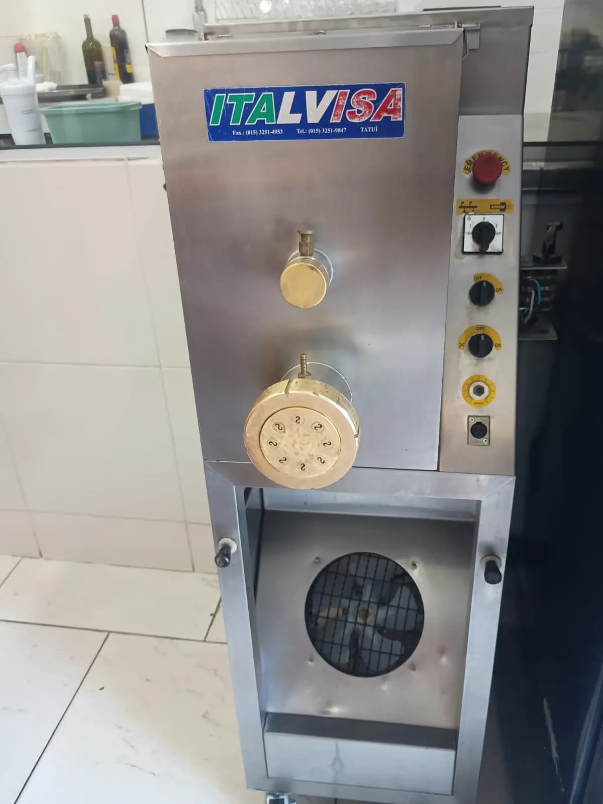extrusora-de-massa-fresca-curta-longa-lasanha-15-a-20-kg-por-hora-italvisa-pastaia-6