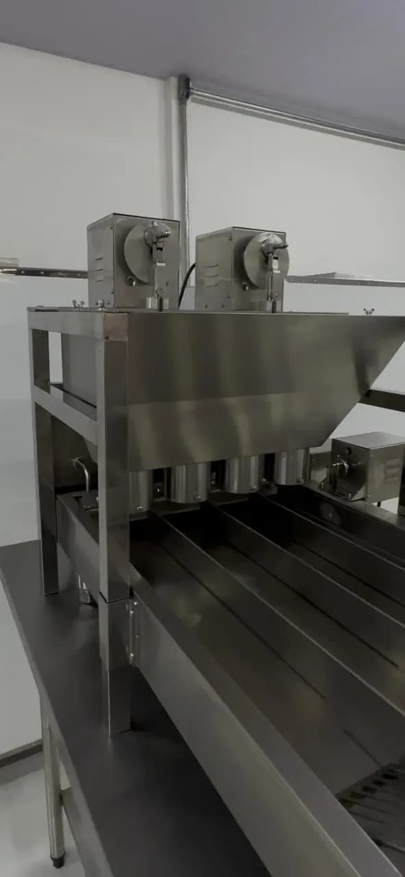 Fritador Fritadeira Automática em Aço Inox para Doces Donuts e Sonhos
