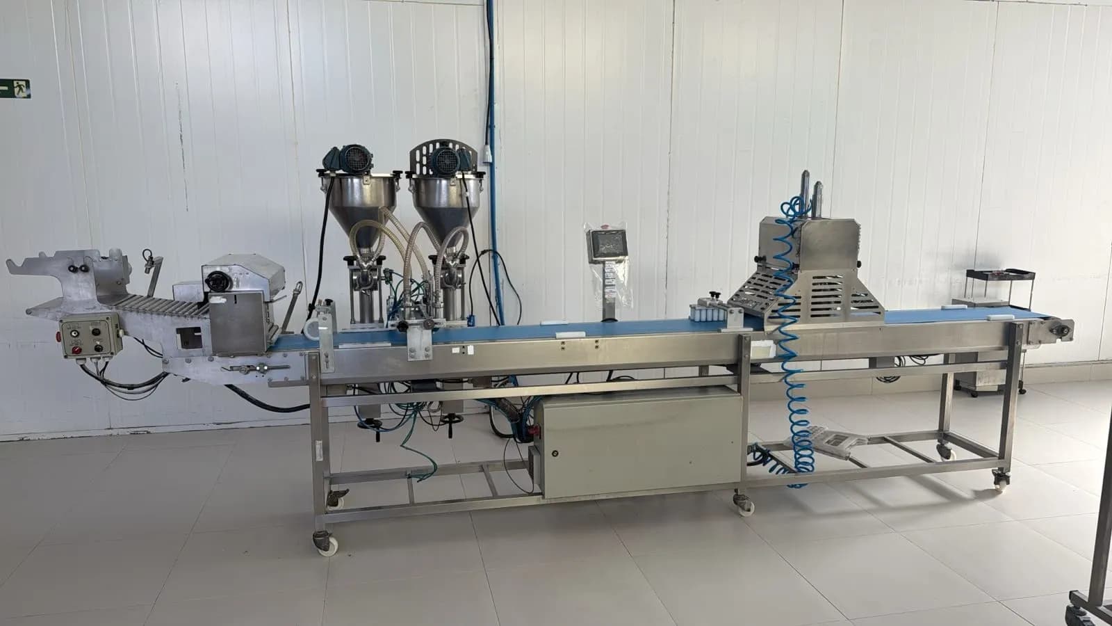 formadora-modeladora-recheadora-dosadora-de-esteira-para-massas-laminadas-salgados-pasteis-panitec-lynea-1