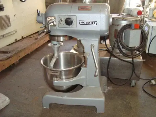 batedeira-hobart-10-litros-planetaria