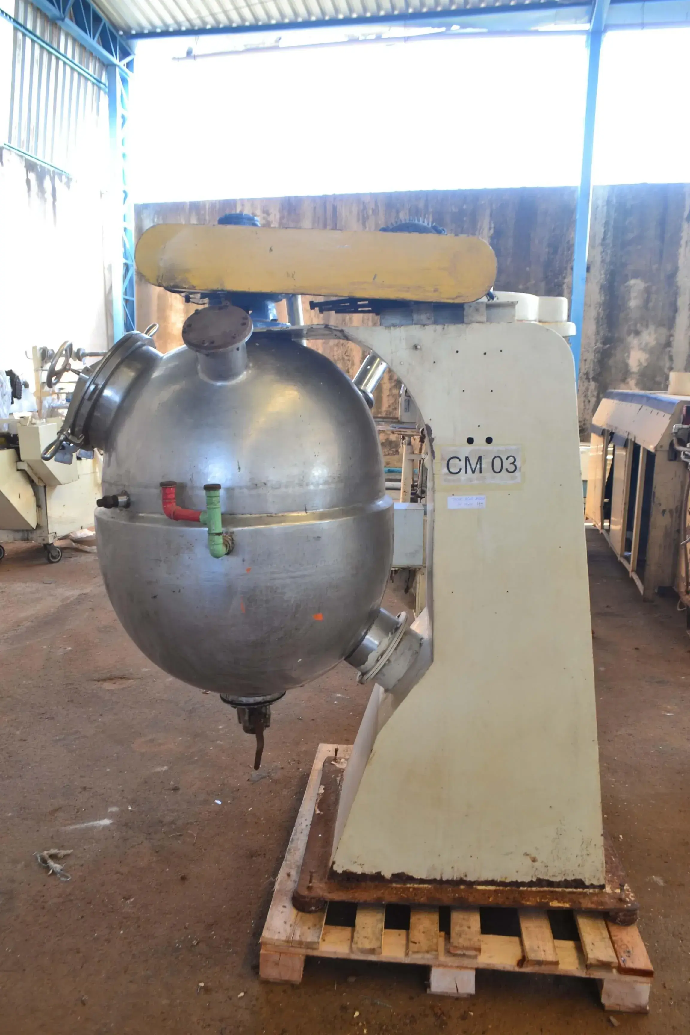 TACHO BOLA À VAPOR CAPACIDADE 350 LITROS