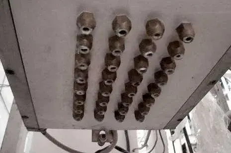 DOSADOR DE CHOCOLATE 32 BICOS MARCA SIAHT